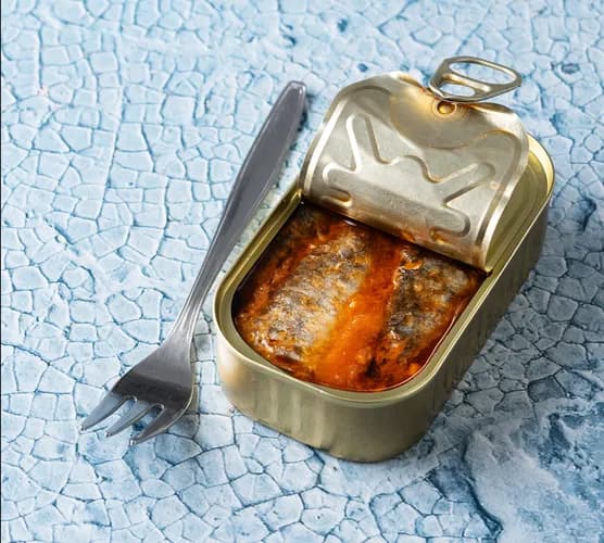 Sardines à la sauce tomate